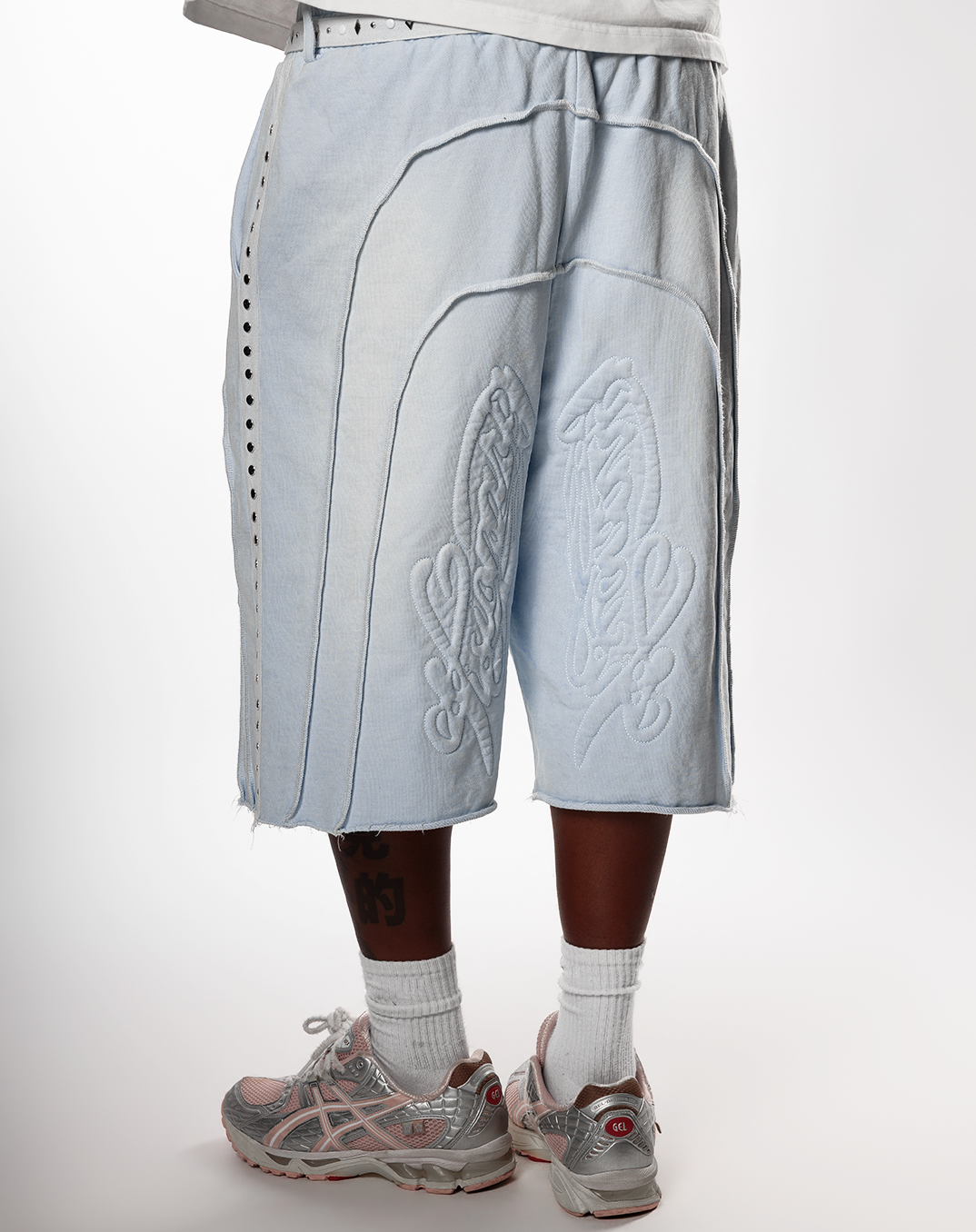 "INVERTED AURA" V2 SHORTS (GLACIER ICE)