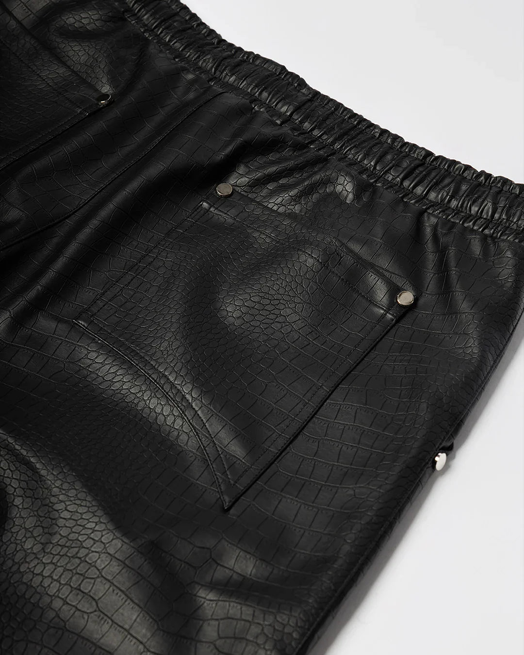 "NIGHT CRAWLER " BAGGY LEATHER SHORTS (BLACK)