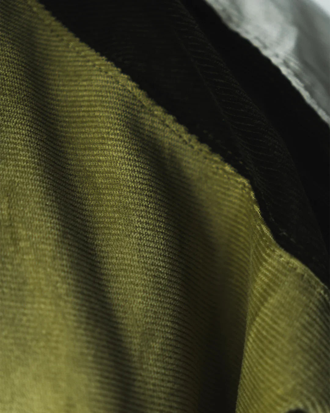 "RADIANT AURA" TRACK JACKET (TRIPLE JADE)