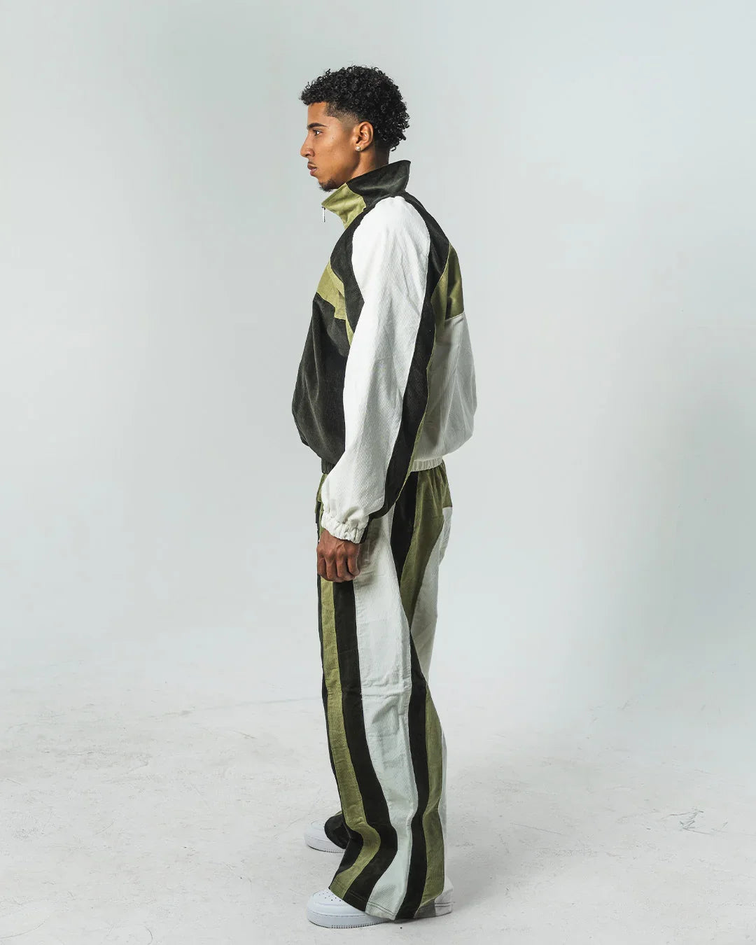 "RADIANT AURA" TRACK JACKET (TRIPLE JADE)