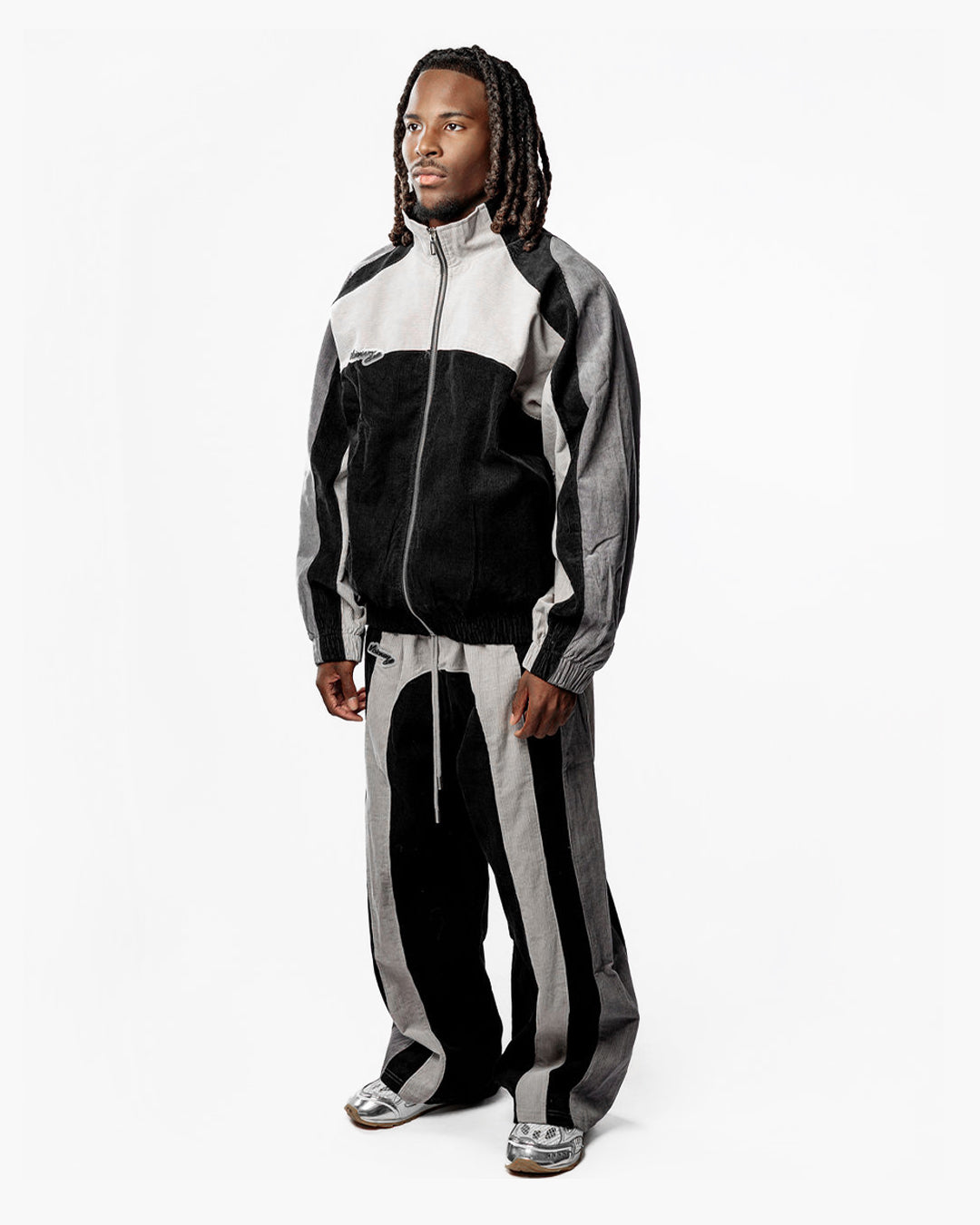 "RADIANT AURA" WIDE LEG SWEATS (POKER FACE)