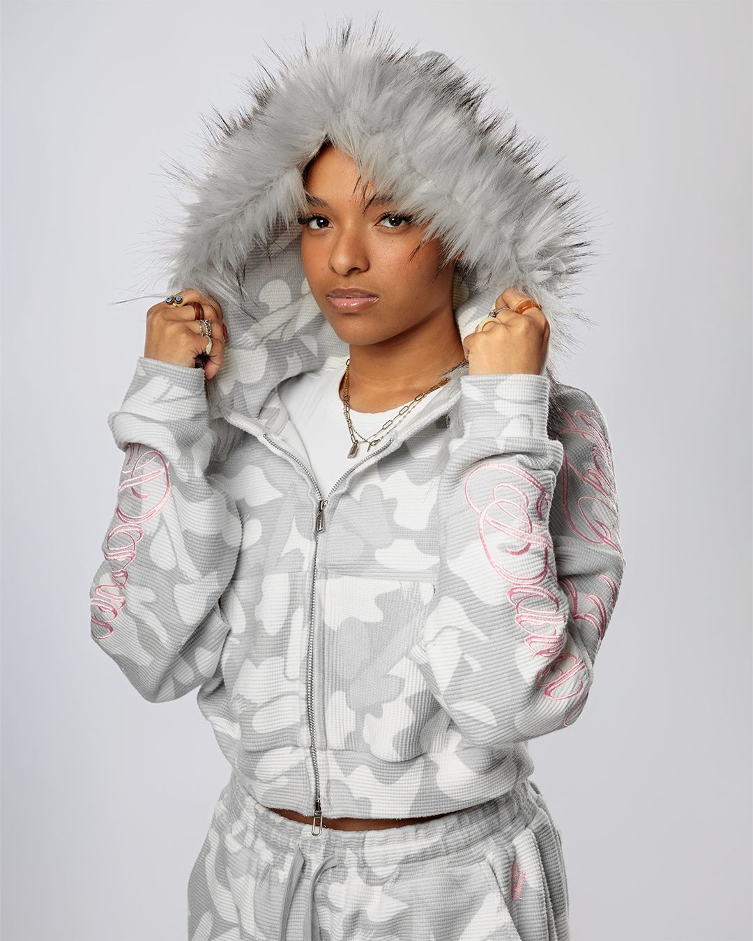 VISIONARY "BOUND BY FATE" CAMO FUR CROPPED ZIP UP JACKET (WOMEN)