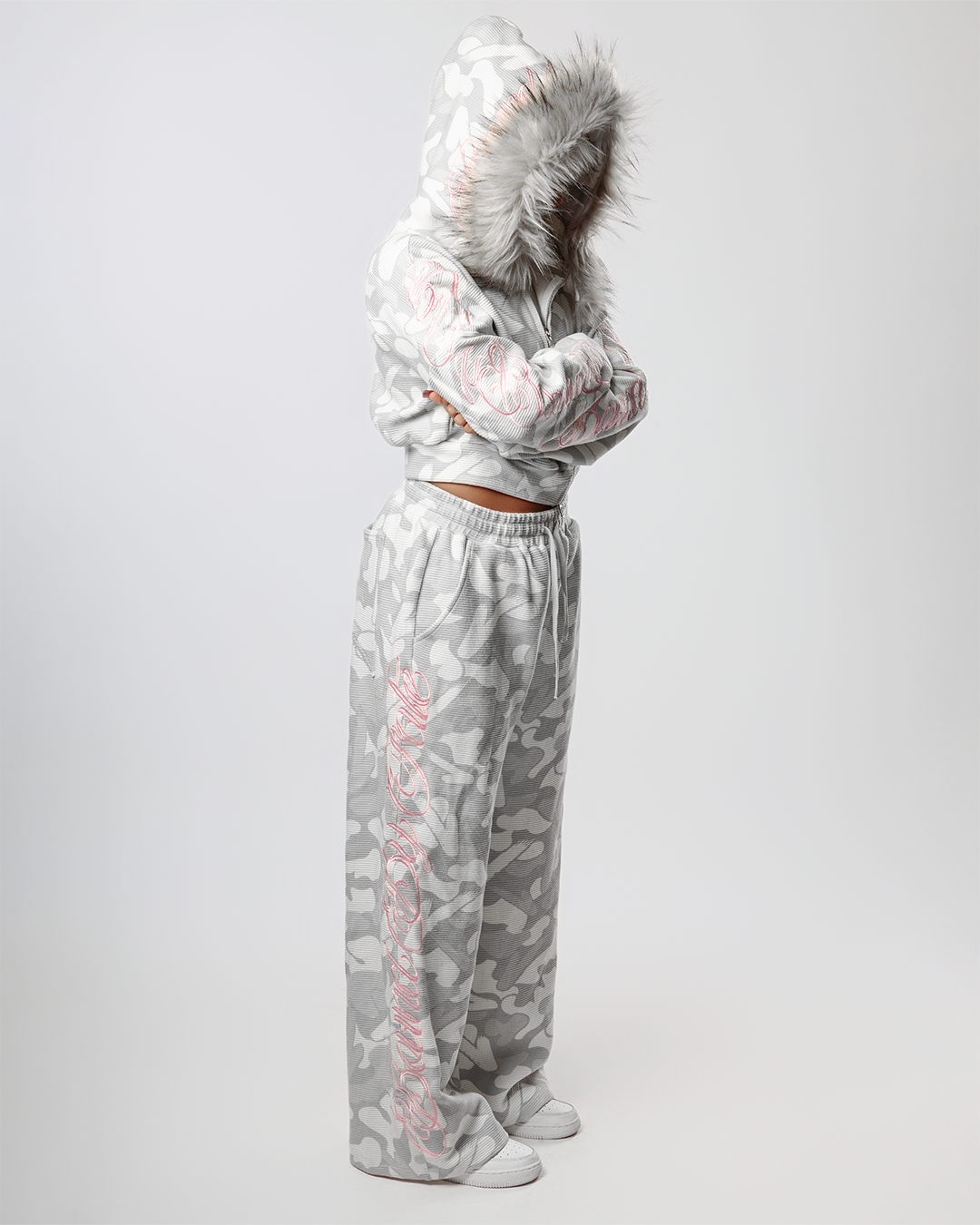 VISIONARY "BOUND BY FATE" CAMO FUR CROPPED ZIP UP JACKET (WOMEN)