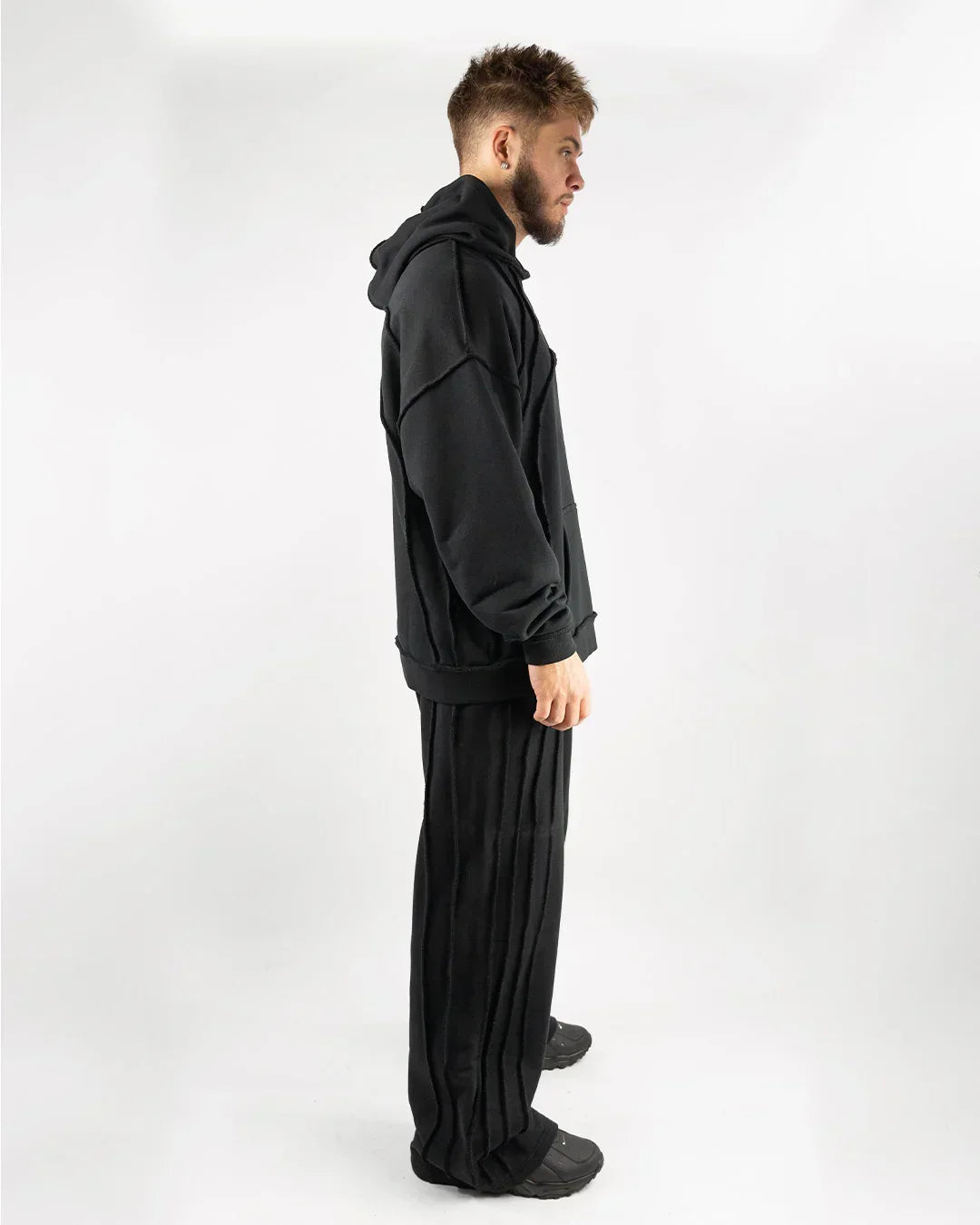 BLACK "INVERTED AURA" SWEATS