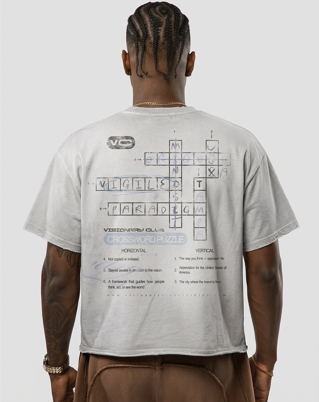 VZNARY “DAILY MAIL” TEE