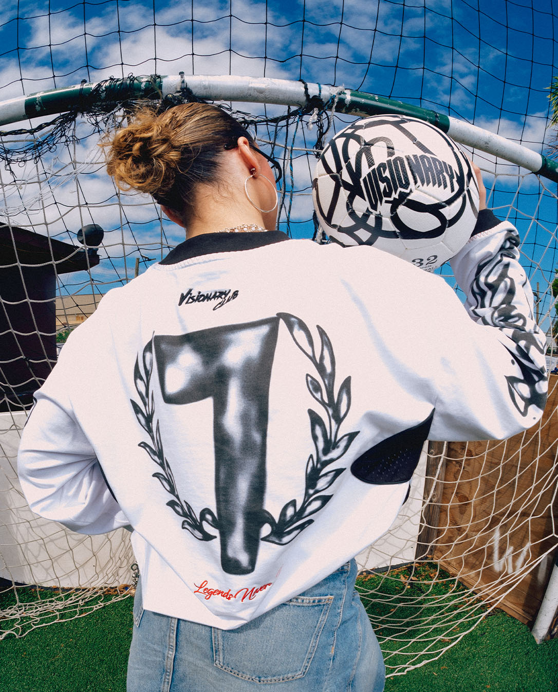 LEGENDS NEVER DIE BOXY L/S (RONALDO) – Visionary Club