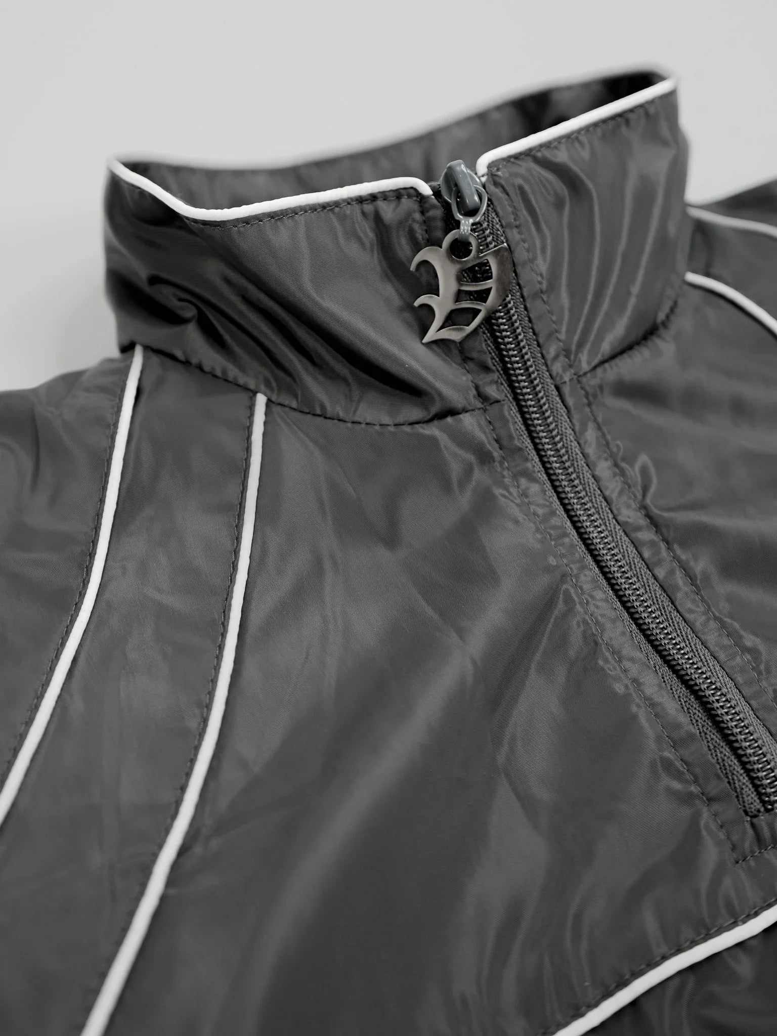 RADIANT AURA” NYLON TRACK JACKET (SHADOW GREY) – Visionary Club