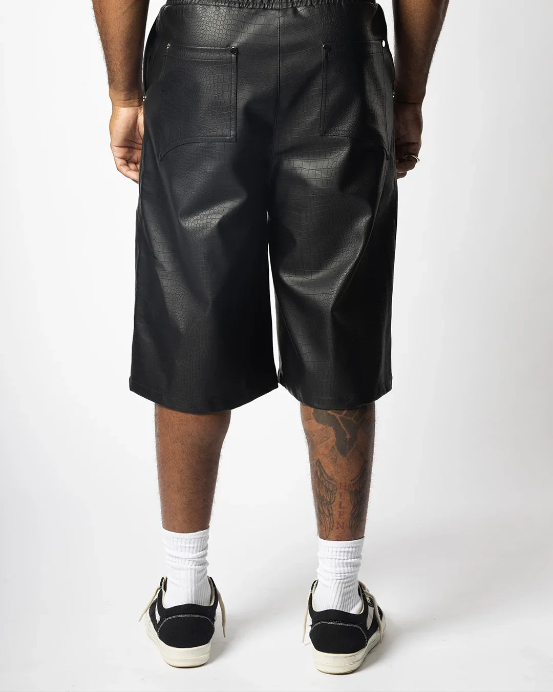 "NIGHT CRAWLER " BAGGY LEATHER SHORTS (BLACK)