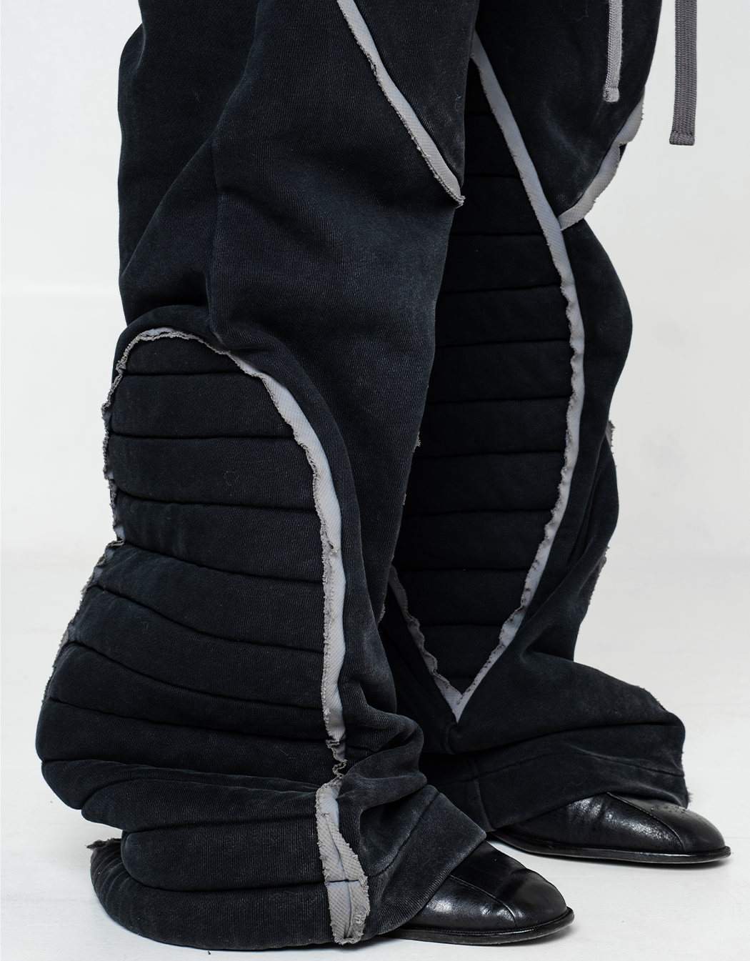 VISIONARY"GRIDRUNNER"PANEL MOTO SWEATS(BLACK)